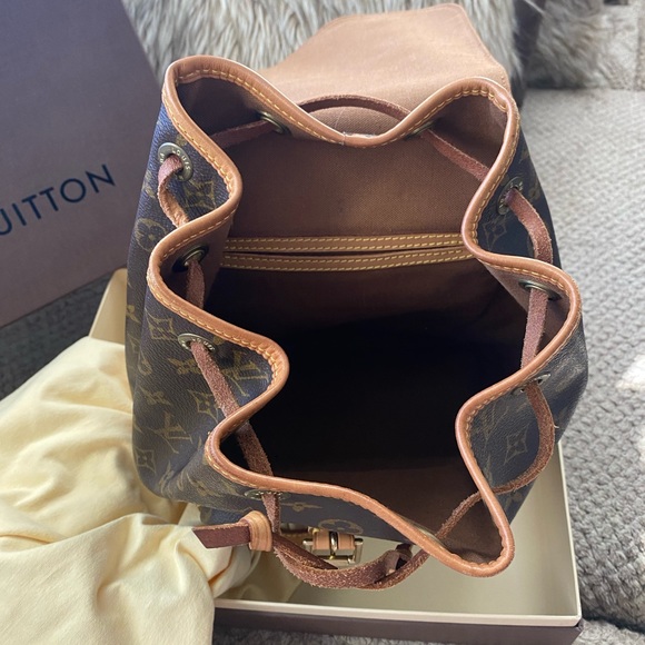 Louis Vuitton Montsouris Leather Backpack - Picture 7 of 8